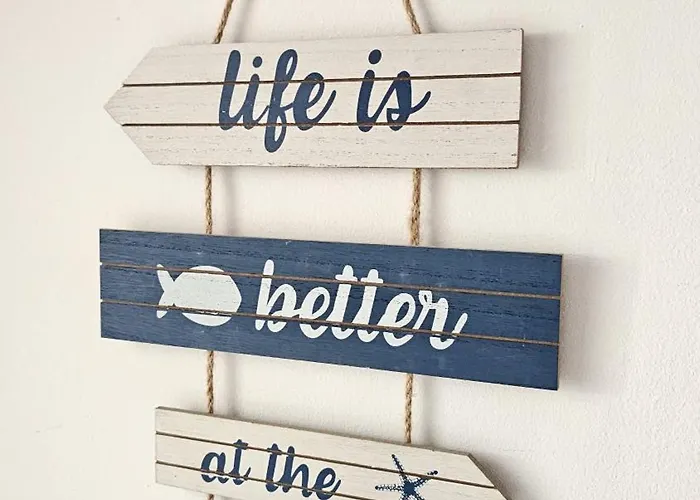 To The Nerversea Beach! *