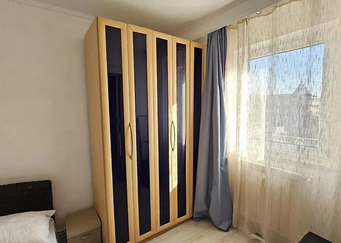 To The Nerversea Beach!