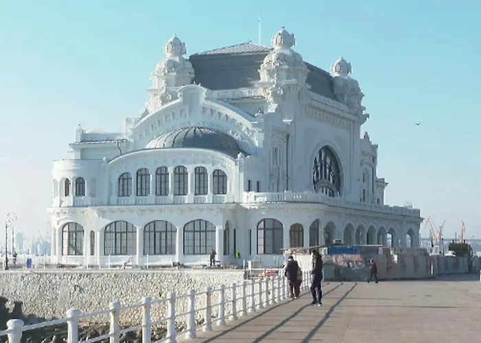 To The Nerversea Beach!